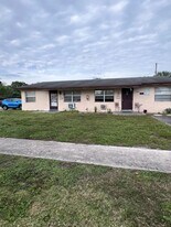 5425 NW 15th Ct, Unit #5425 in Lauderhill, FL - Building Photo