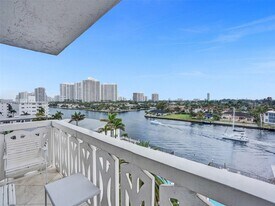 3113 S Ocean Dr in Hallandale Beach, FL - Building Photo