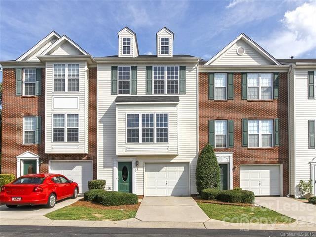 1705 Kashmir White Ln in Fort Mill, SC - Building Photo