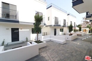 1249 S Plymouth Blvd in Los Angeles, CA - Building Photo