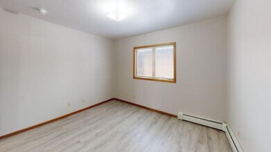 1943 E Capitol Ave in Bismarck, ND - Building Photo - Building Photo