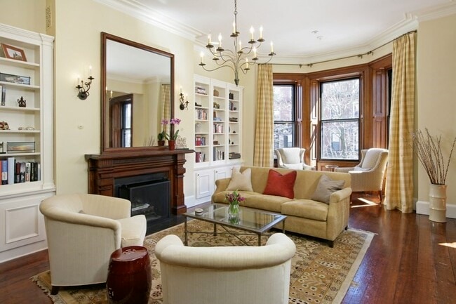 property at 29 Marlborough St