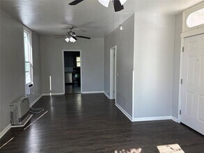 715 W Day St in Denison, TX - Building Photo - Building Photo