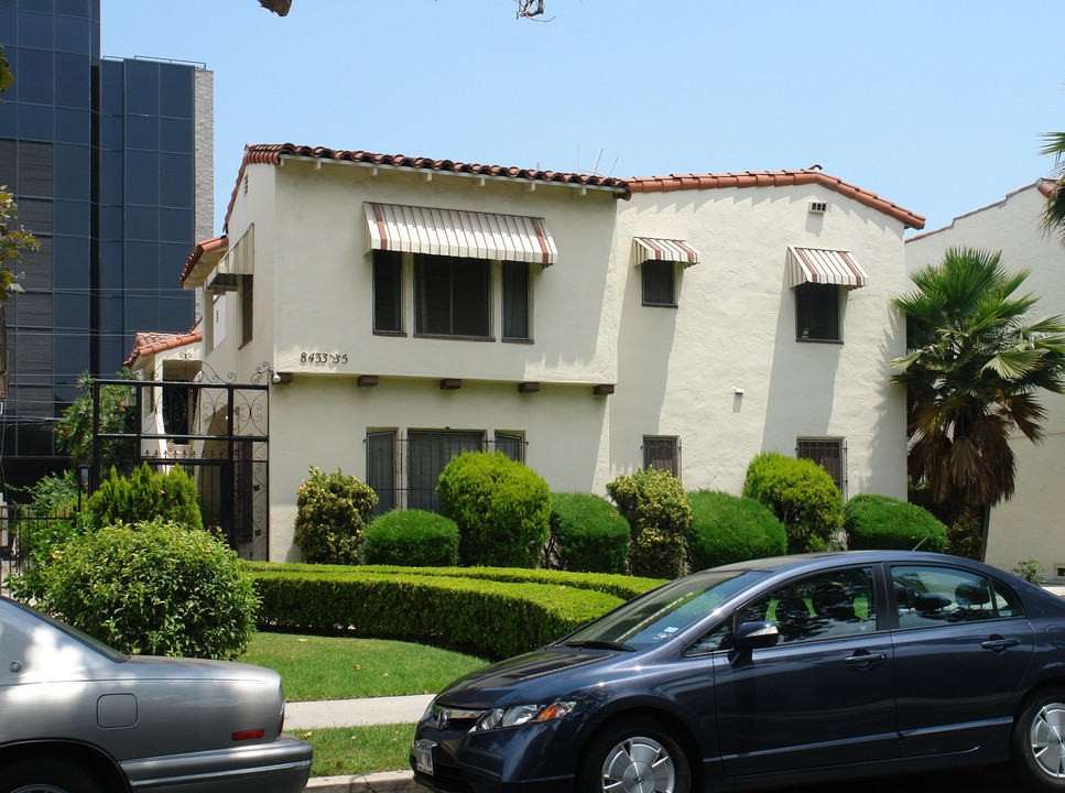 Blackburn Grove in Los Angeles, CA - Building Photo