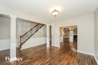 7864 Wrotham Cir in Atlanta, GA - Foto de edificio - Building Photo