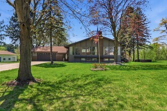 3942 Stark Ln in Ypsilanti, MI - Building Photo - Building Photo