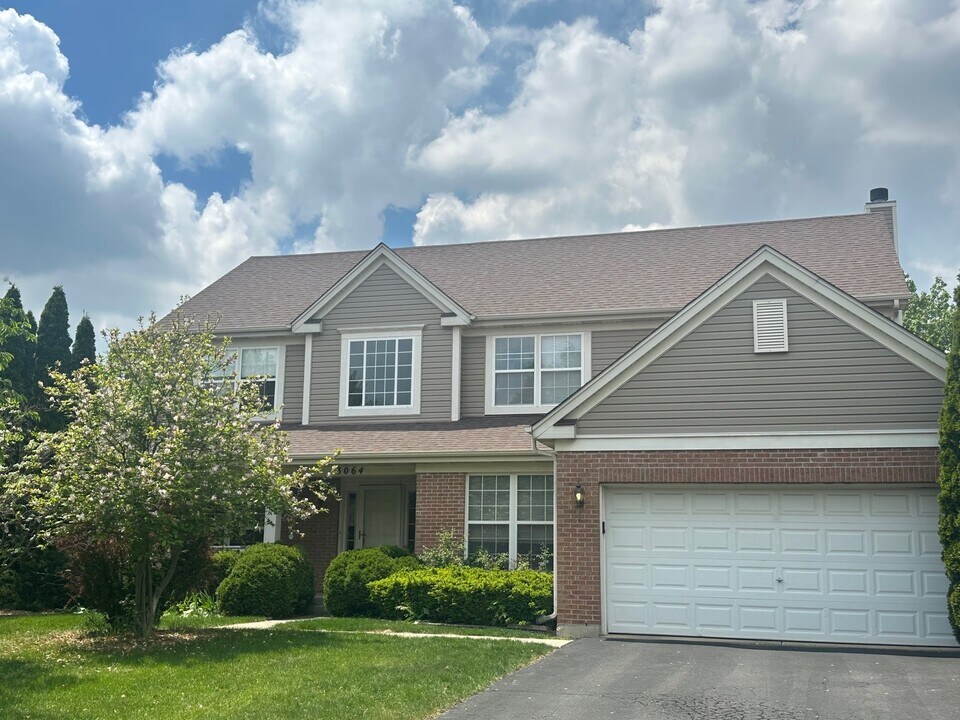 3064 Handley Dr in Lisle, IL - Building Photo