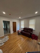 11 Vinal Ave in Somerville, MA - Building Photo - Building Photo