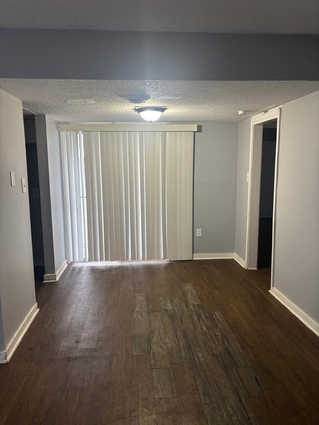 225 W McDowell Rd