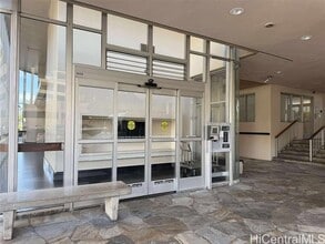 500 University Ave in Honolulu, HI - Building Photo - Building Photo