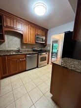 9800 Georgia Ave, Unit 103 in Silver Spring, MD - Building Photo - Building Photo