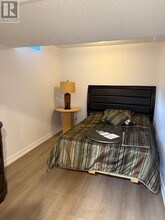 310 Narinia Crescent in Newmarket, ON - Building Photo - Building Photo