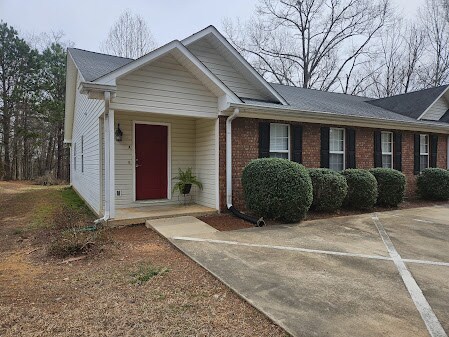 3968 Hidden Hollow Dr, Unit A in Gainesville, GA - Building Photo