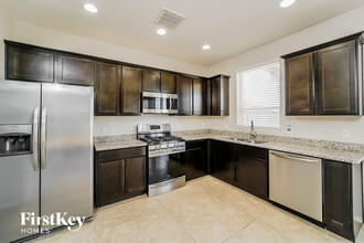 2845 N Fair Oaks Ave in Tucson, AZ - Building Photo - Building Photo