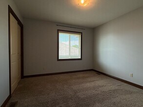 4408 SW Brandywine Ln in Topeka, KS - Building Photo - Building Photo