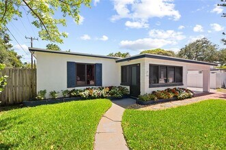 336 SW 20th St in Fort Lauderdale, FL - Foto de edificio - Building Photo