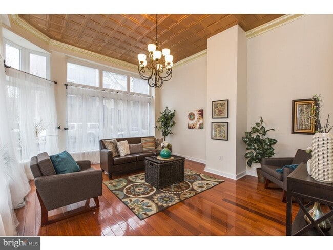 property at 856 N 20th St