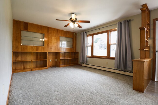 315 10th St in Windsor, CO - Foto de edificio - Building Photo
