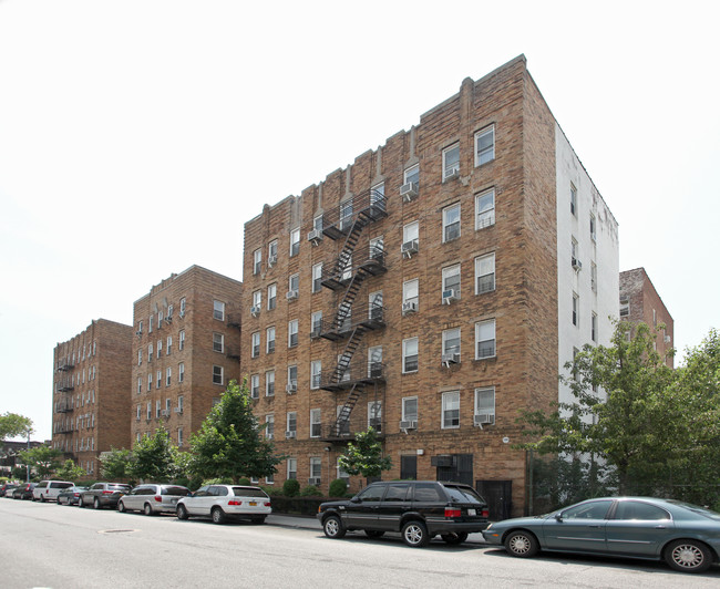 888 Montgomery St in Brooklyn, NY - Building Photo - Building Photo