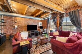 9 W Broadway in Boston, MA - Foto de edificio - Building Photo