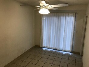 2543 Kuhio Ave-Unit -403 in Honolulu, HI - Building Photo - Building Photo