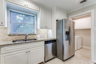 2130 Forest Oaks Dr in Dallas, TX - Building Photo - Building Photo
