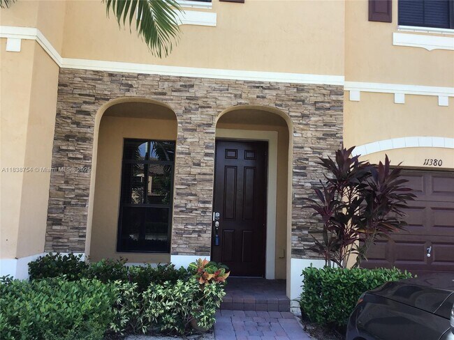 11380 SW 233rd St in Homestead, FL - Building Photo - Building Photo