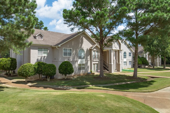 Somerset at Lakeland in Arlington, TN - Foto de edificio - Building Photo