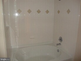 507 Sunset View Terrace SE in Leesburg, VA - Building Photo