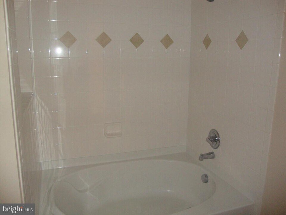 507 Sunset View Terrace SE in Leesburg, VA - Building Photo