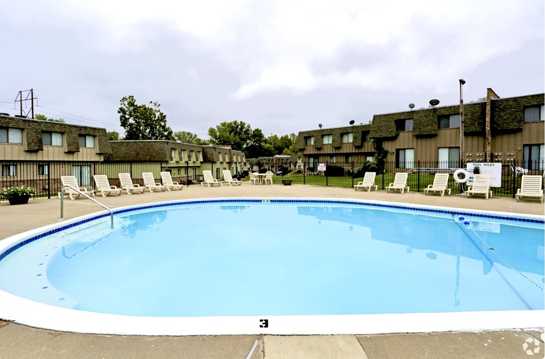 Knollwood Apartments in Kansas City, MO - Foto de edificio