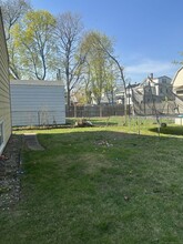 433 3rd Ave in West Haven, CT - Foto de edificio - Building Photo