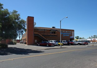 The Broadmoor in Tucson, AZ - Foto de edificio - Building Photo