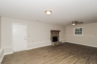 2737 Pine Mountain Cir in Kennesaw, GA - Building Photo - Building Photo