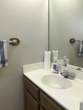 695 N 100 E in Provo, UT - Foto de edificio - Building Photo