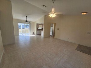 3514 SE Santa Barbara Pl in Cape Coral, FL - Building Photo - Building Photo