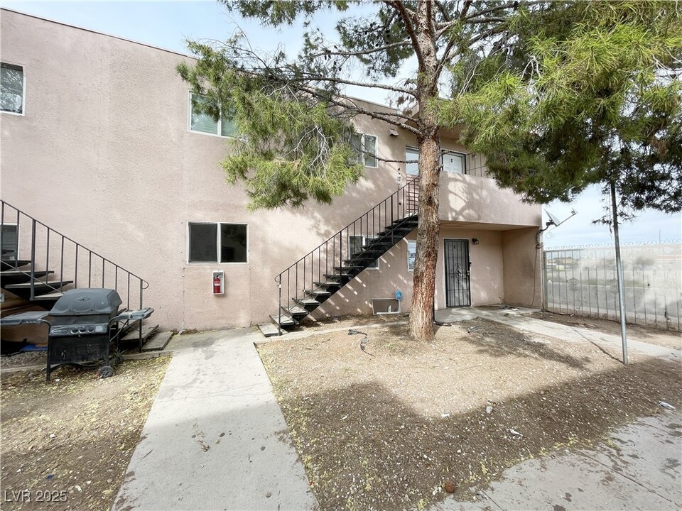 1309 N 23rd St in Las Vegas, NV - Building Photo