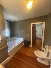 243 Norwood Ave in Cranston, RI - Building Photo - Building Photo