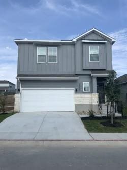 property at 2240 Delano Dr