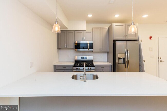 4100 Ludlow St-Unit -2S in Philadelphia, PA - Building Photo - Building Photo