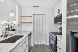 11974 SW 110th St Cir S in Miami, FL - Building Photo - Building Photo