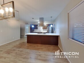 741 N Jay St in Chandler, AZ - Foto de edificio - Building Photo
