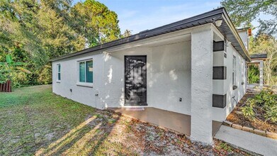 7613 Amherst St in Tampa, FL - Foto de edificio - Building Photo