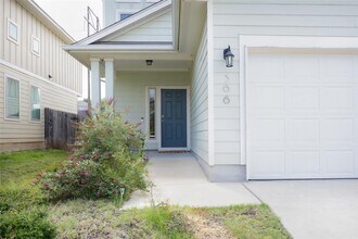 366 Eagle Brook Ln in Buda, TX - Building Photo - Building Photo