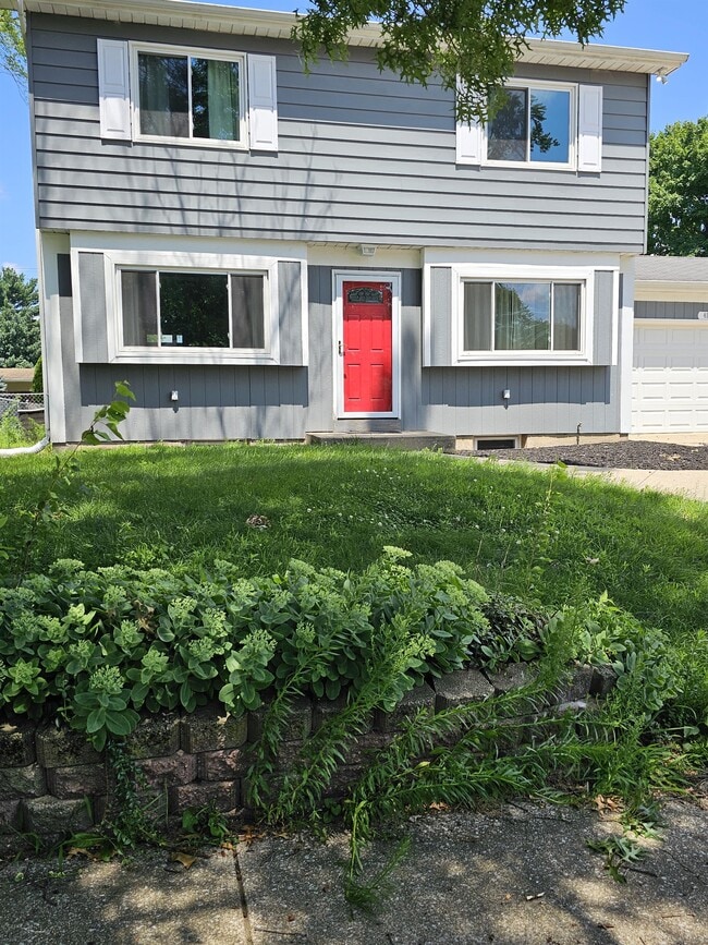 property at 414 E Omer Ave
