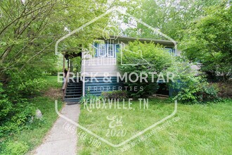 172 W Wadsworth Cir in Oak Ridge, TN - Building Photo - Building Photo