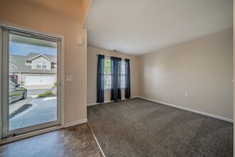 6535 Bayside Dr in Madison, OH - Building Photo - Building Photo