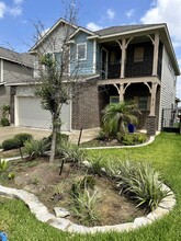 310 Baywater Hill Ln in Laredo, TX - Building Photo - Building Photo