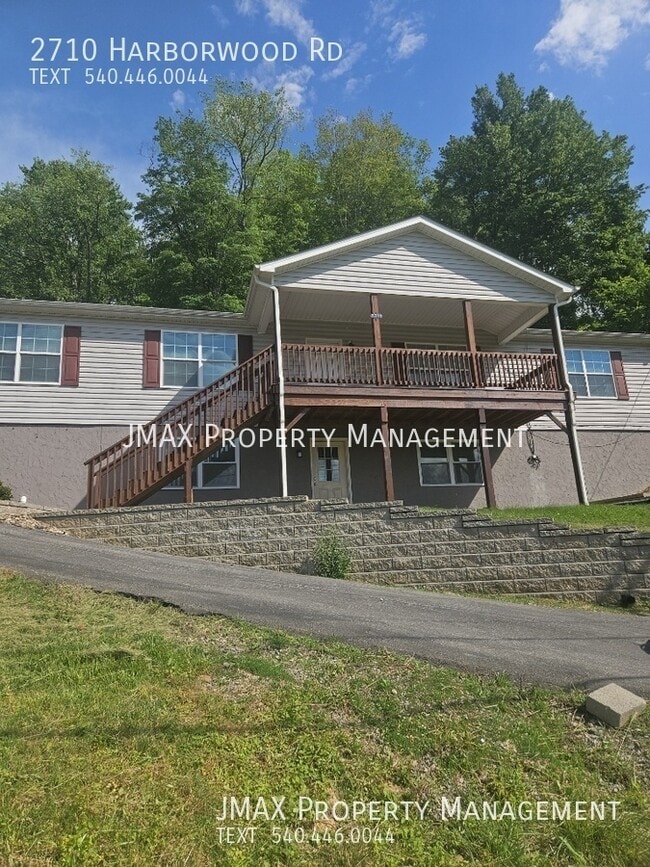 property at 2710 Harborwood Rd