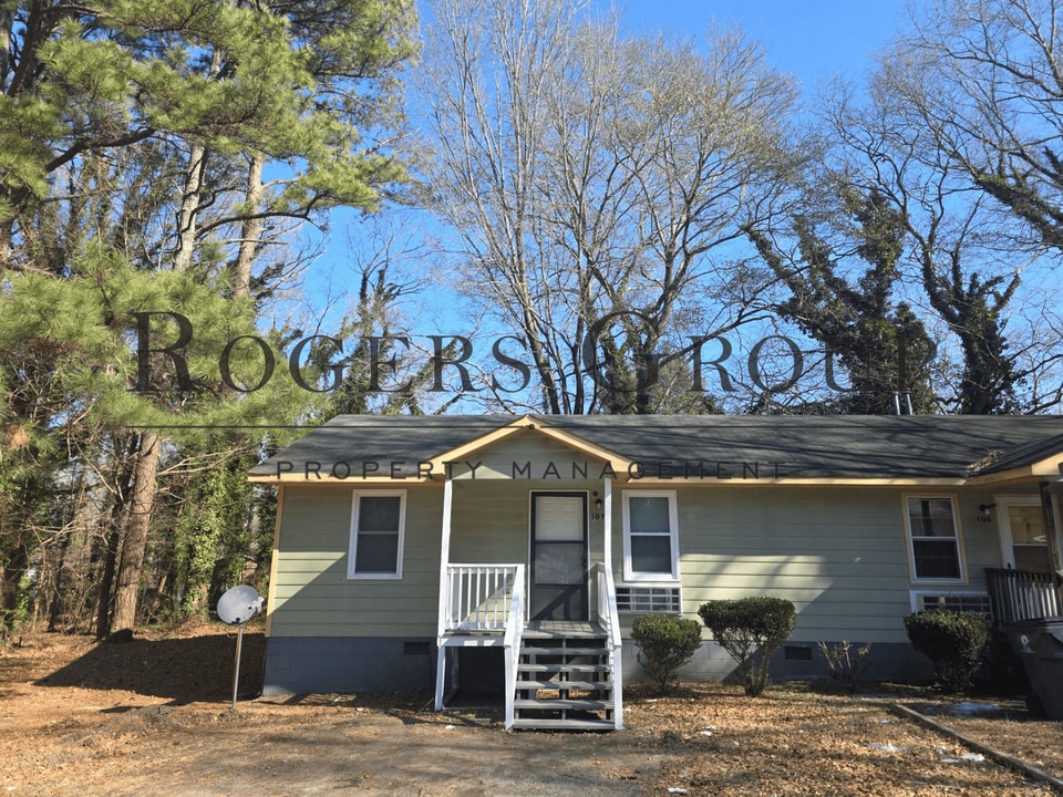 106-108 Carter St in Henderson, NC - Building Photo